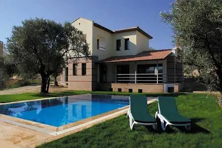 Camtepe Villas *
